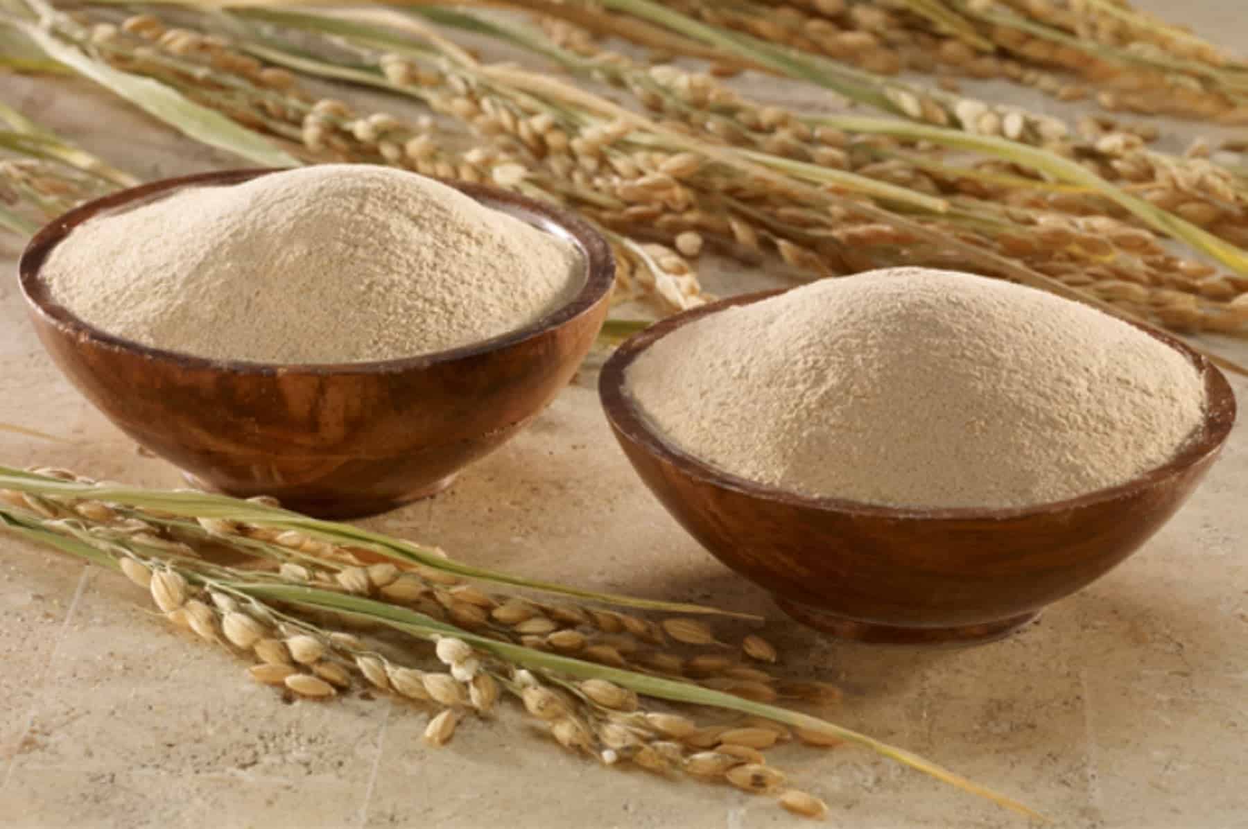 Sử dụng mặt nạ cám gạo là cách làm trắng da cho nam tự nhiên siêu tiết kiệm