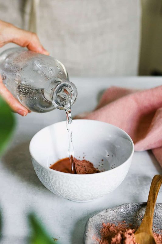 Mặt nạ thiên nhiên làm se khít lỗ chân lông