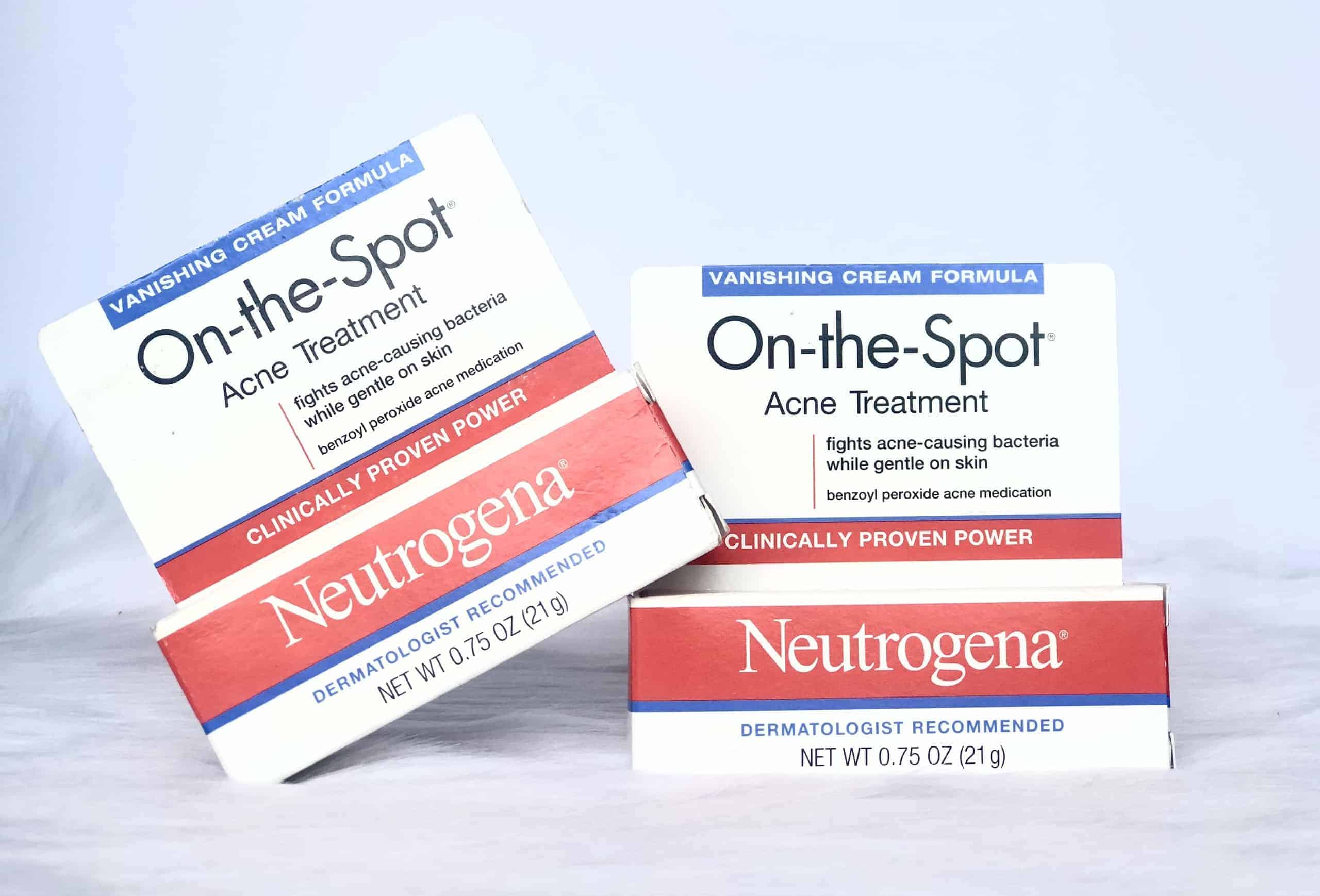 Kem trị mụn tuổi dậy thì Neutrogena On the Spot Acne Treatment