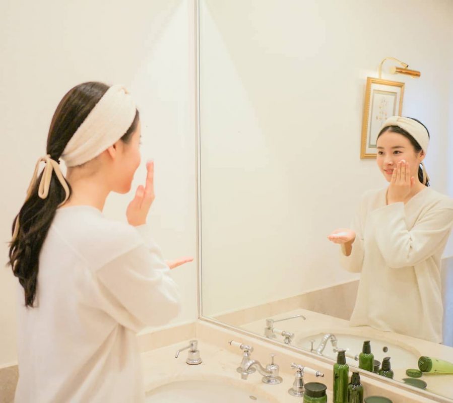 Chăm sóc da sau mụn