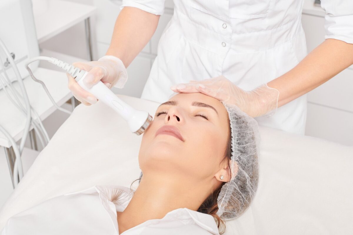 Thẩm mỹ viện Đông Á